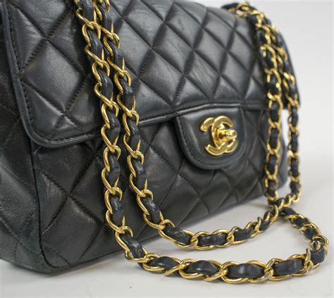 chanel iconic chain bag price.